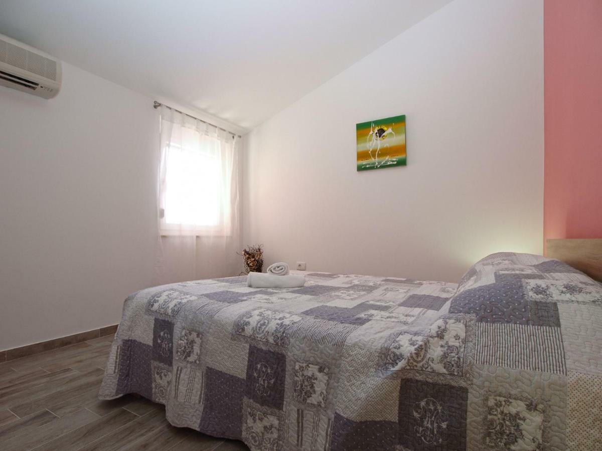Apartment Oriana 898 *